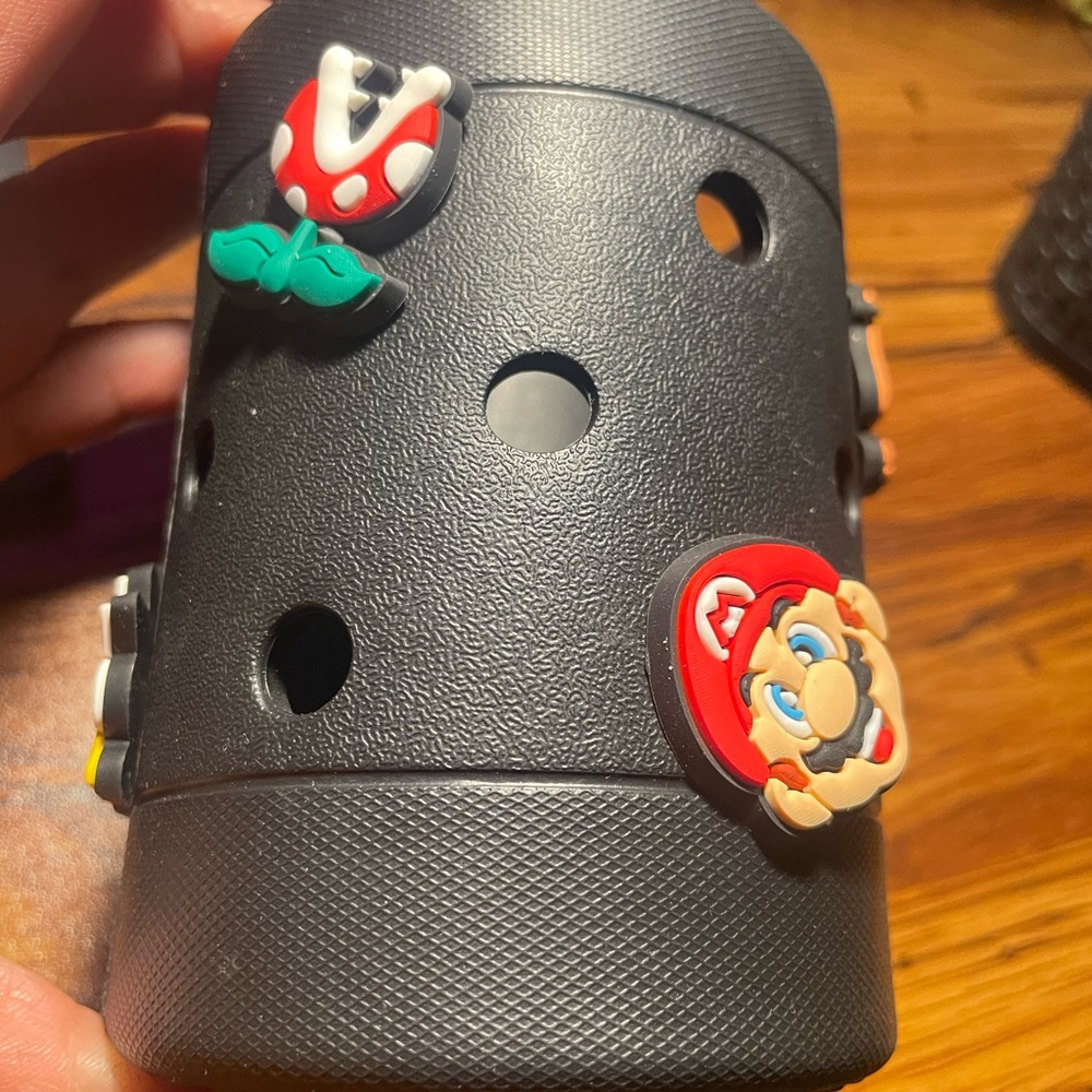 Charm pencil holder